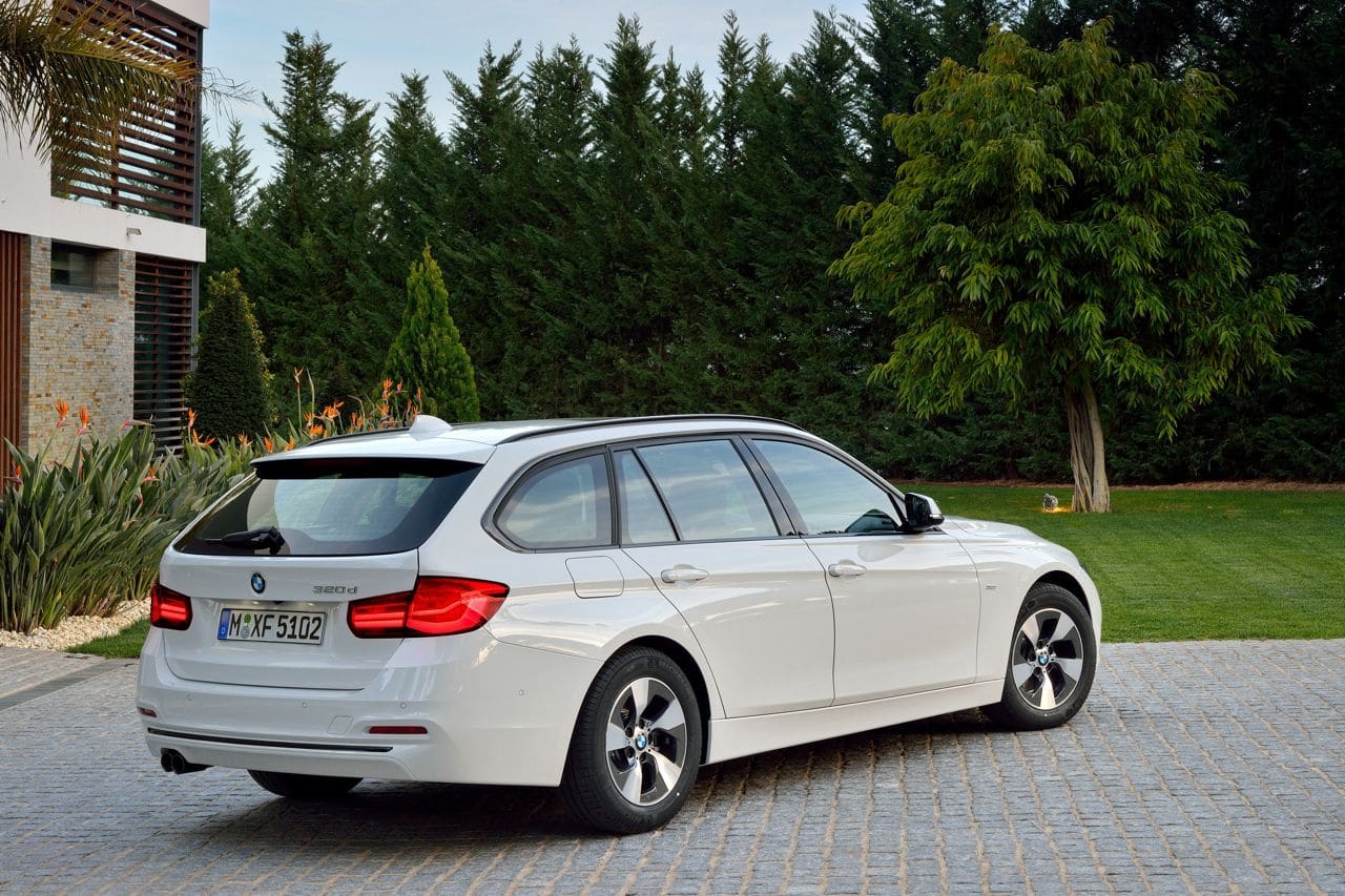 Descargar Manual BMW Serie 3 Sports Wagon 2015 de Usuario