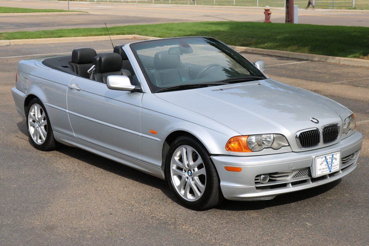 Descargar Manual BMW 330Ci Convertible 2003 de Usuario