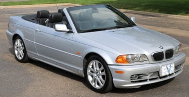 Descargar Manual BMW 330Ci Convertible 2003 de Usuario