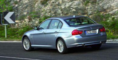 Descargar Manual BMW 330xi iDrive Sedan 2005 de Usuario