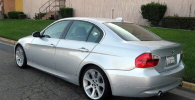 Descargar Manual BMW 335i xDrive Sedan 2009 de Usuario