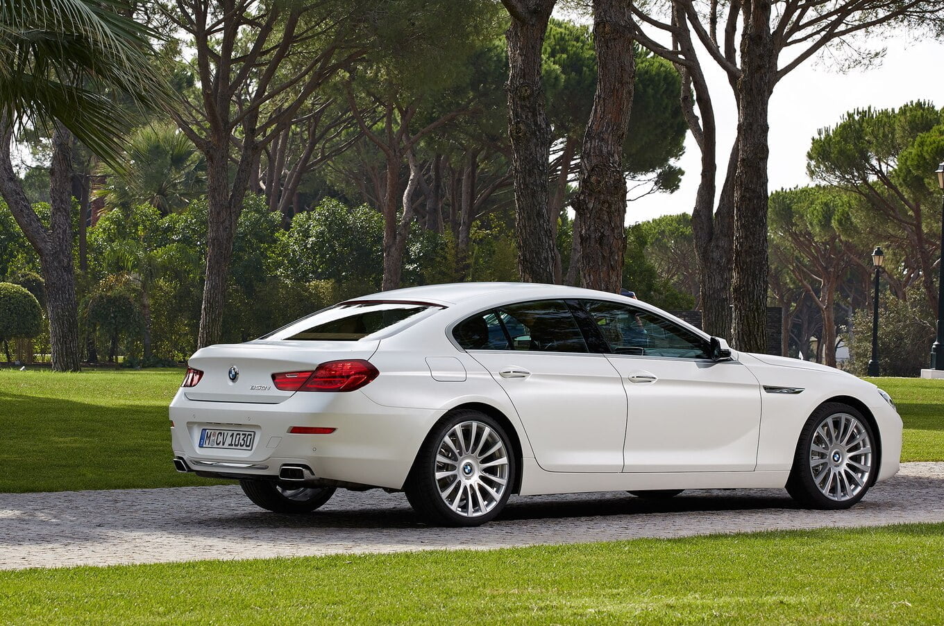 Descargar Manual BMW 650i Gran Coupe 2013-2016 de Usuario