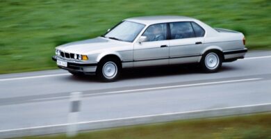 Descargar Manual BMW 7 Series 1992 de Usuario