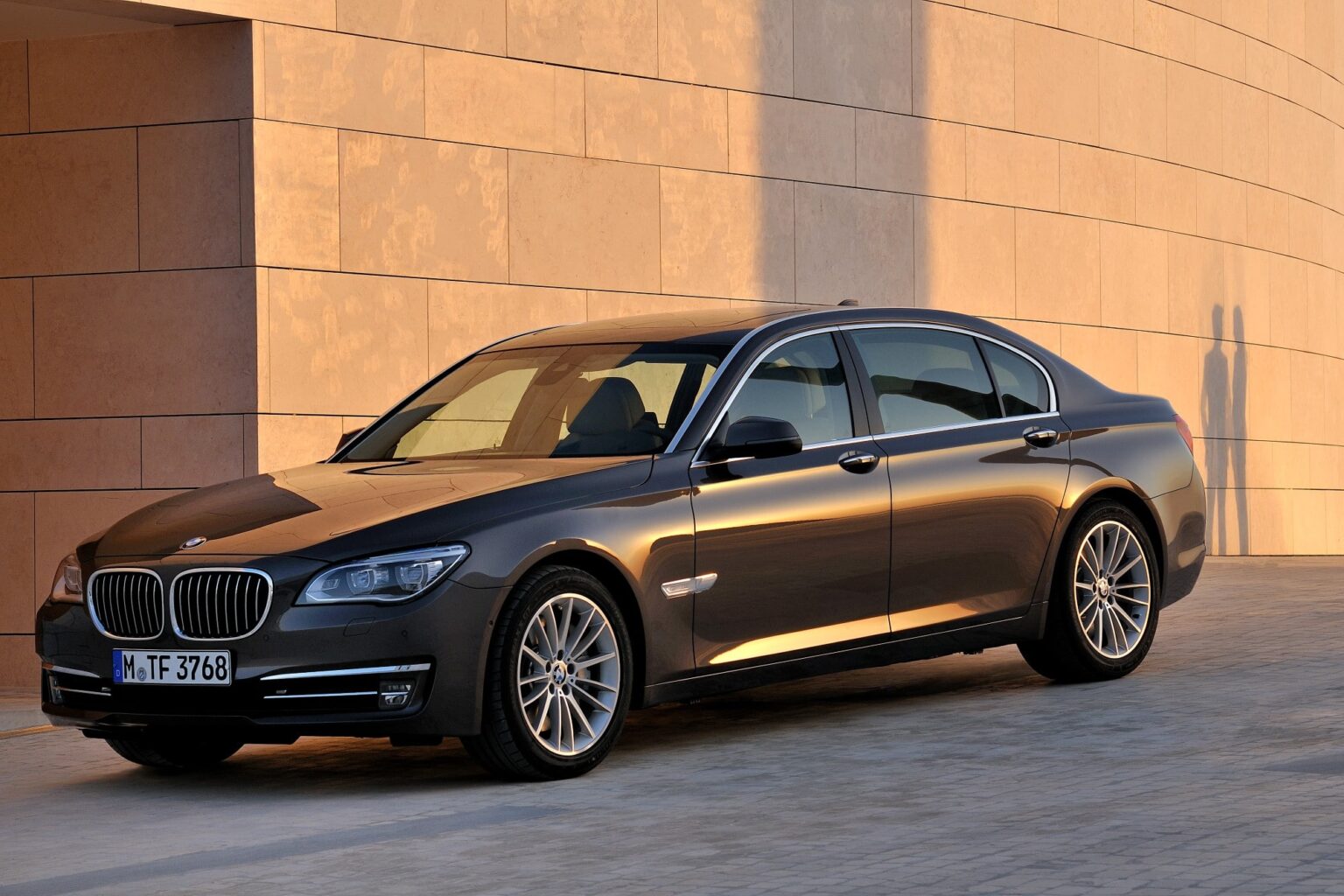 Descargar Manual BMW 740i 1998-2013 de Usuario