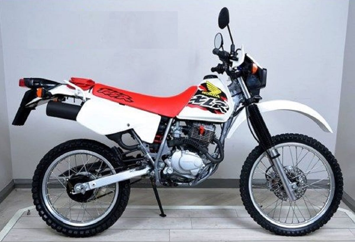 Descargar Manual Moto HONDA XLR 1998 de Usuario PDF GRATIS