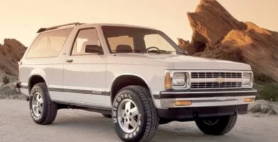 Descargar Manual de Propietario CHEVROLET BLAZER 2001 Gratis PDF