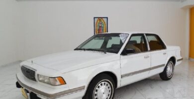 Descargar Manual BUICK CENTURY 1995 de Usuario