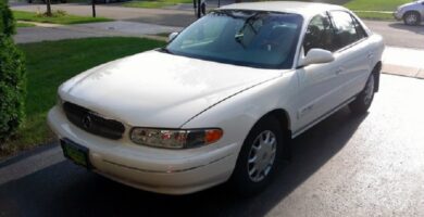 Descargar Manual BUICK CENTURY 2001 de Usuario