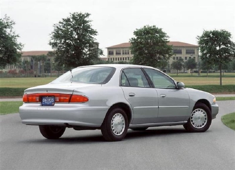 Descargar Manual BUICK CENTURY 2004 de Usuario