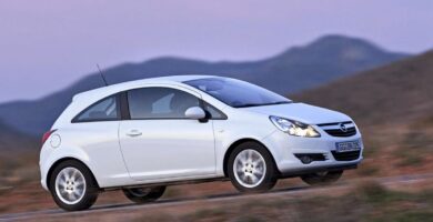 Descargar Manual de Propietario CHEVROLET CORSA 2013 Gratis PDF en Español