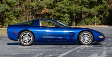 Descargar Manual de Propietario CHEVROLET CORVETTE 2004 Gratis PDF