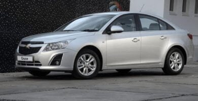 Descargar Manual de Propietario CHEVROLET CRUZE 2012 Gratis PDF