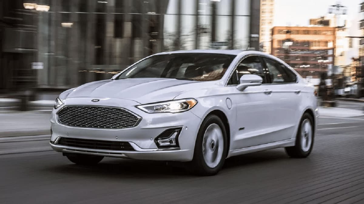 Descargar Manual de Propietario FORD FUSION 2019 en PDF Gratis