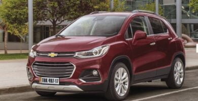 Descargar Manual de Propietario CHEVROLET TRACKER 2017 Gratis PDF en Español