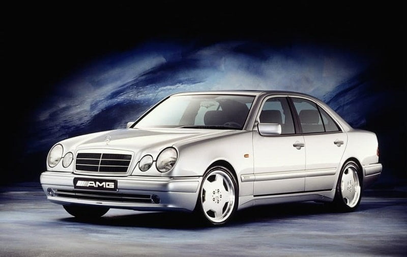 Descargar Manual MERCEDES BENZ CLASE E 2001 de Usuario GRATIS