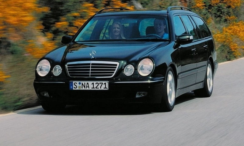 Descargar Manual MERCEDES BENZ CLASE E WAGON 2001 de Usuario GRATIS