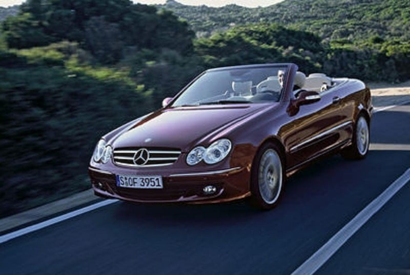 Descargar Manual MERCEDES BENZ CLASE CLK CABRIOLET 2006 de Usuario GRATIS