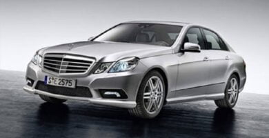 Descargar Manual MERCEDES BENZ CLASE E SEDAN 2010 de Usuario GRATIS