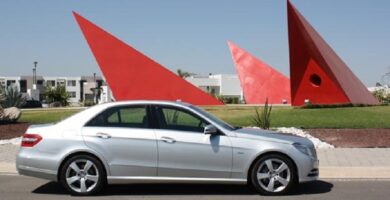 Descargar Manual MERCEDES BENZ CLASE E SEDAN 2012 de Usuario GRATIS