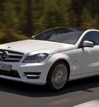 Descargar Manual MERCEDES BENZ CLASE C COUPE 2013 de Usuario GRATIS