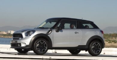 Descargar Manual MINI COOPER PACEMAN 2013 de Usuario PDF GRATIS