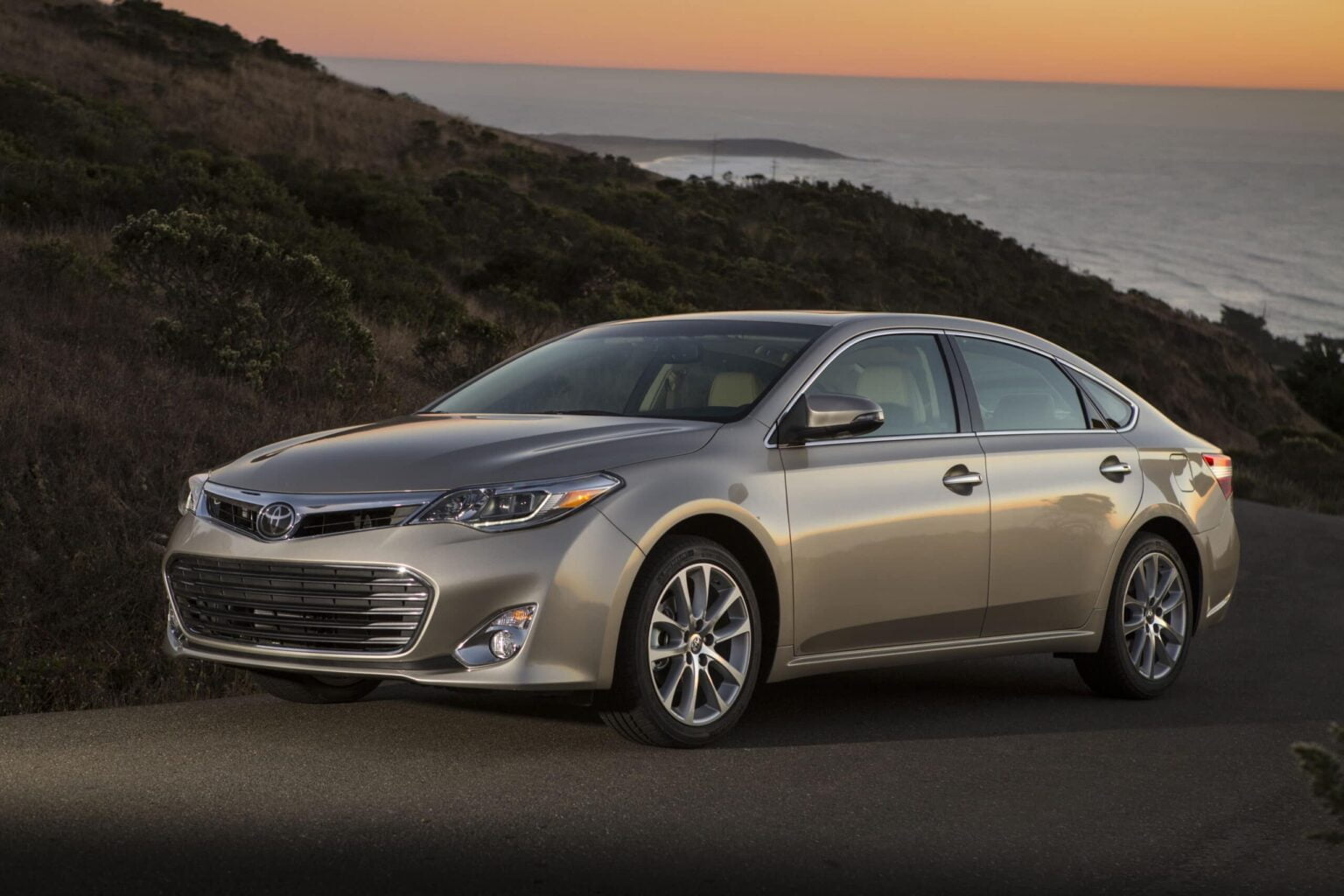 Descargar Catalogo de Partes TOYOTA Avalon 2014 AutoPartes y Refacciones