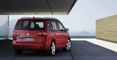 Descargar Manual VOLKSWAGEN Touran 2013 de Reparación GRATIS