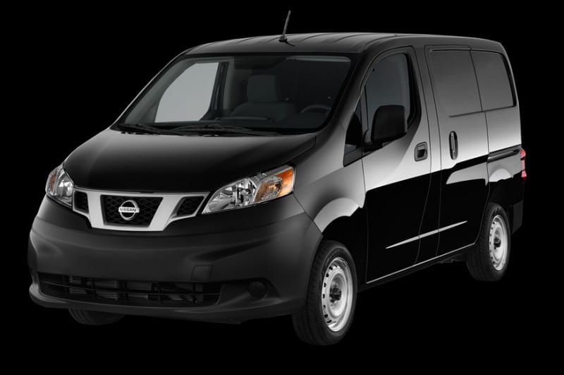 Descargar Manual de Propietario NISSAN NV200 2018 en PDF Gratis