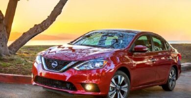 Descargar Manual de Propietario NISSAN Sentra 2017 en PDF Gratis