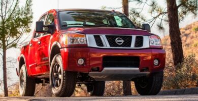 Descargar Manual de Propietario NISSAN Titan 2014 en PDF Gratis