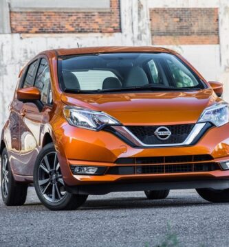 Descargar Manual de Propietario NISSAN Versa note 2017 en PDF Gratis