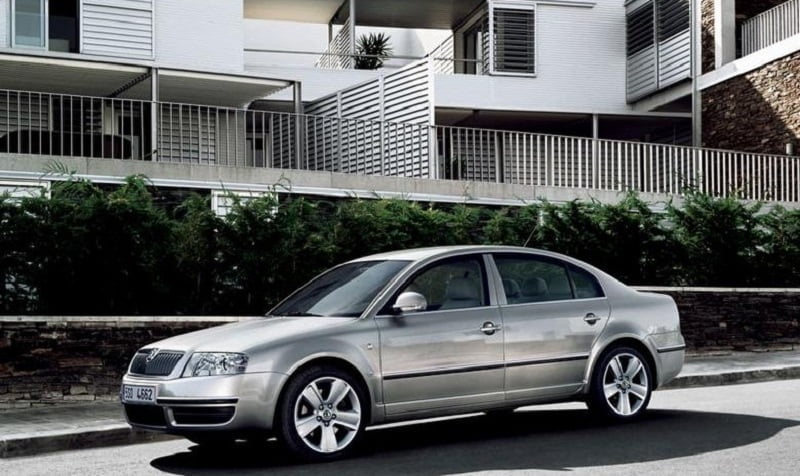 Descargar Manual SKODA SUPERB 2005 de Reparación y Servicio