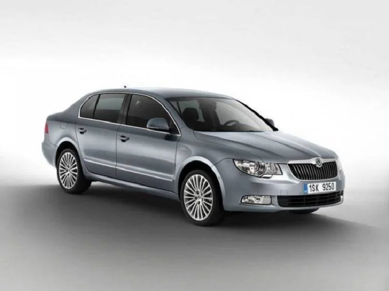 Descargar Manual SKODA SUPERB 2012 de Reparación y Servicio