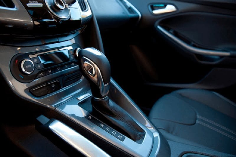 Elementos y Características de un Coche con Caja de Velocidades Automática
