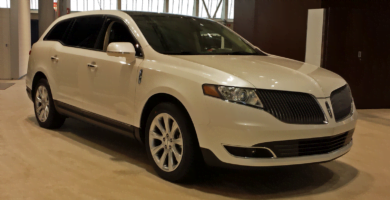 Descargar Manual LINCOLN MKT 2015 de Usuario en PDF Gratis