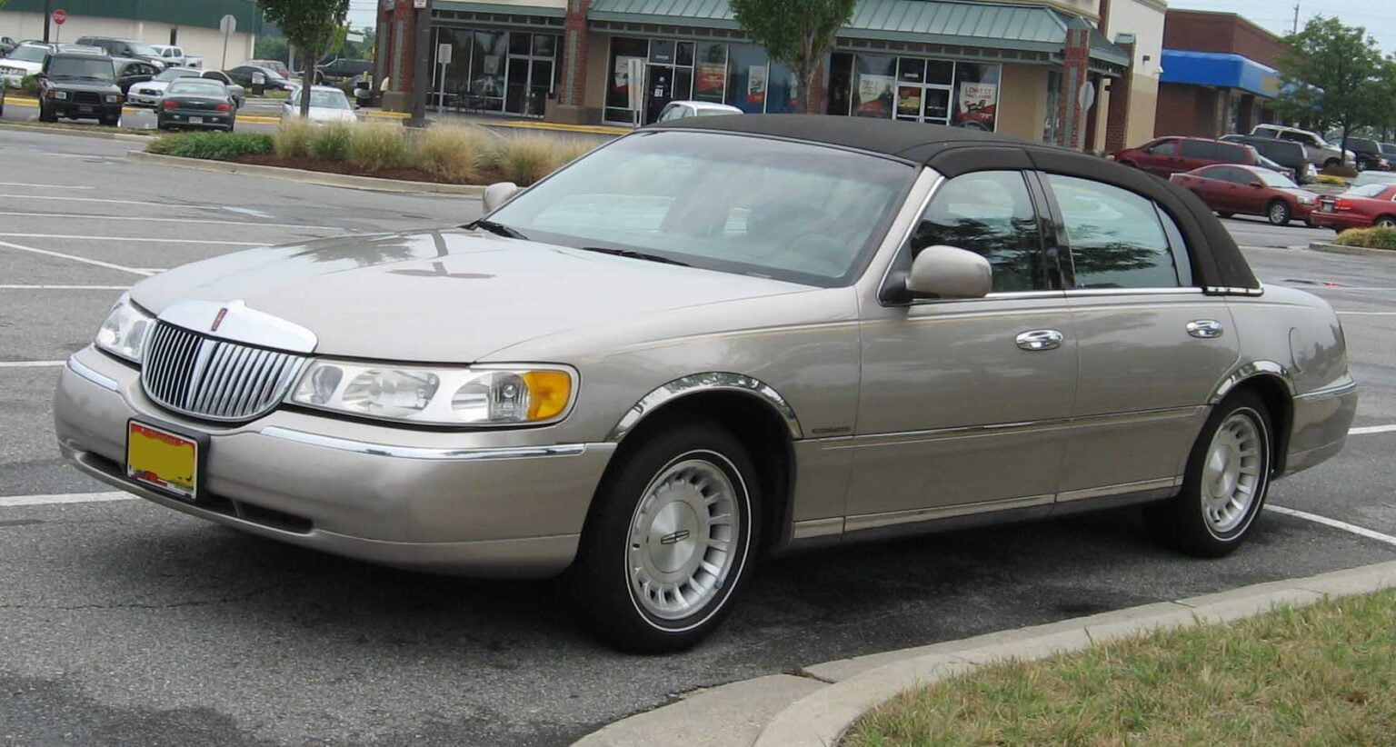 Descargar Manual LINCOLN Town Car 2002 de Usuario en PDF Gratis