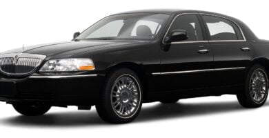 Descargar Manual LINCOLN Town Car 2009 de Usuario en PDF Gratis