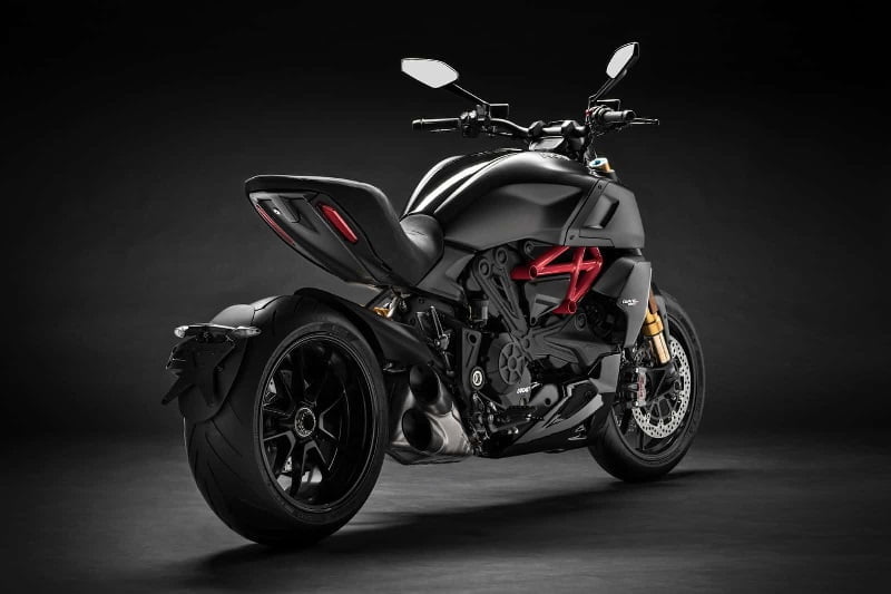 Descargar Manual Moto DUCATI DIAVEL 1260 2020 de Usuario PDF GRATIS