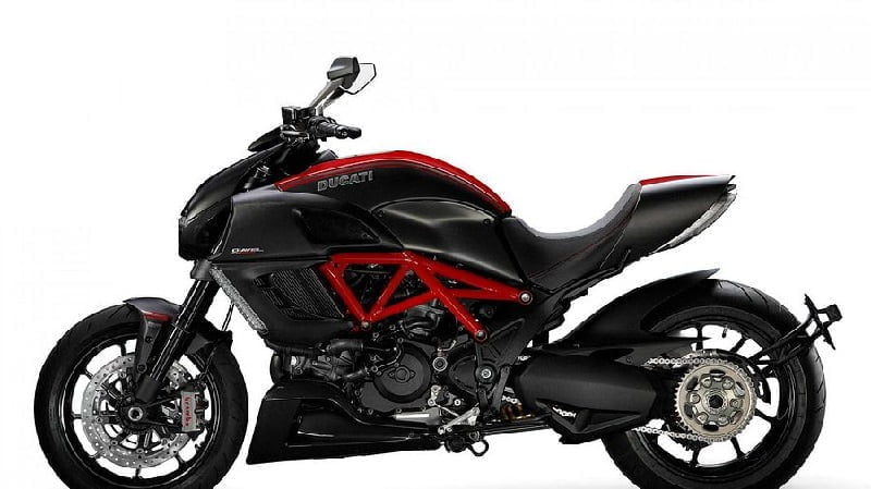 Descargar Manual Moto DUCATI DIAVEL CARBON 2013 de Usuario PDF GRATIS