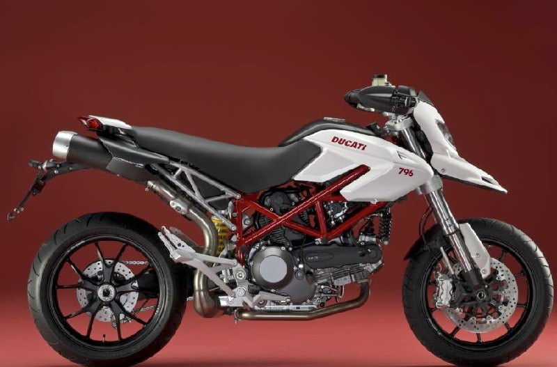 Descargar Manual Moto DUCATI HYPERMOTARD 796 2010 de Usuario PDF GRATIS