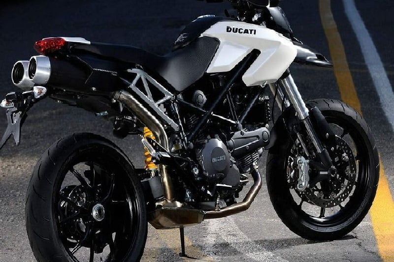 Descargar Manual Moto DUCATI HYPERMOTARD 796 2012 de Usuario PDF GRATIS