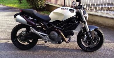 Descargar Manual Moto DUCATI MONSTER 696 2010 de Usuario PDF GRATIS