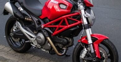 Descargar Manual Moto DUCATI MONSTER 696 2012 de Usuario PDF GRATIS