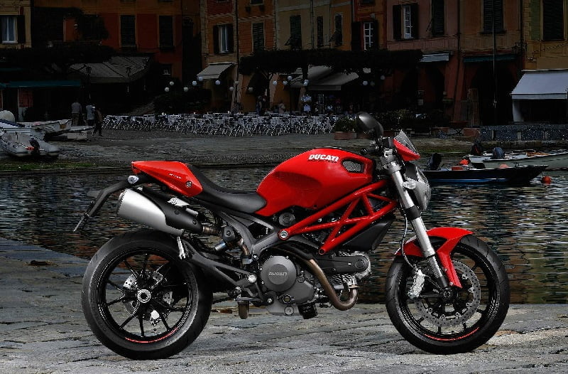 Descargar Manual Moto DUCATI MONSTER 796 2014 de Usuario PDF GRATIS