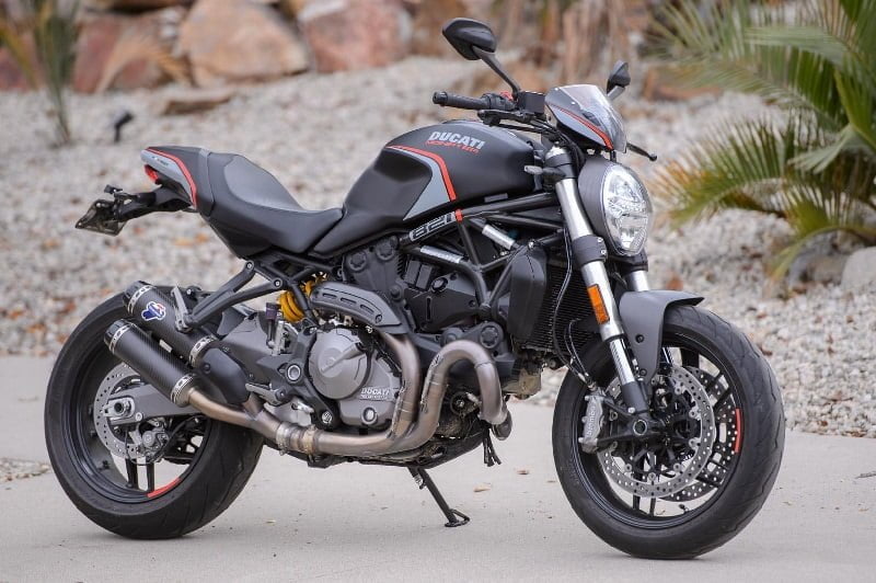 Descargar Manual Moto DUCATI MONSTER 821 STEALTH 2021 de Usuario PDF GRATIS