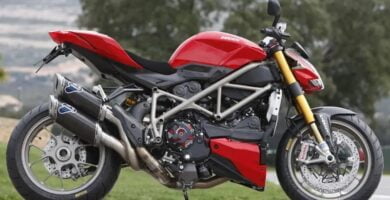 Descargar Manual Moto DUCATI STREETFIGHTER 2011 de Usuario PDF GRATIS