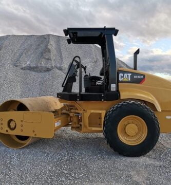 Compactador Vibratorio de Suelos CS-433E Manual de Reparación y Partes