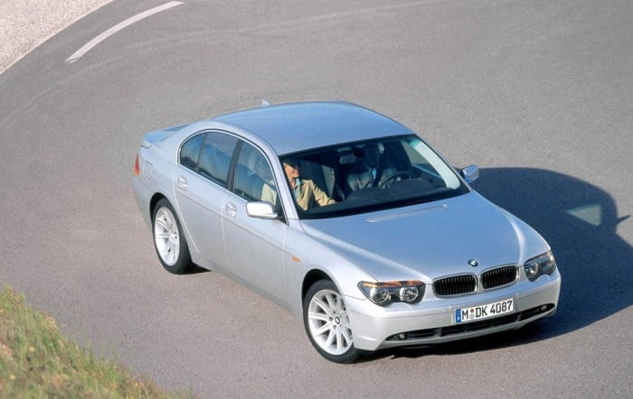 Diagramas Eléctricos BMW Serie 7 E66 2003 - Bandas de Tiempo y Distribución