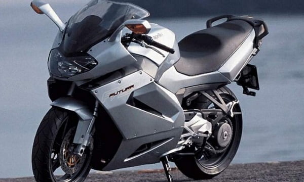 Descargar Manual Moto Aprilia RST 1000 Mille 2001 de Usuario Descarga en PDF GRATIS