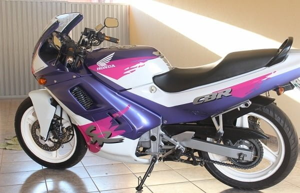 Descargar Manual Moto Honda CBR 450 SR Reparación y Servicio